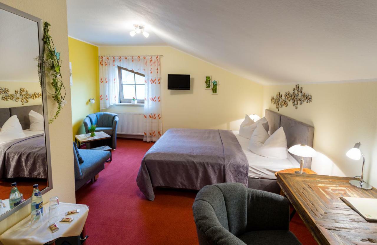 Hotel & Ferienwohnungen Bohlenblick Saalfeld Saale Eksteriør bilde